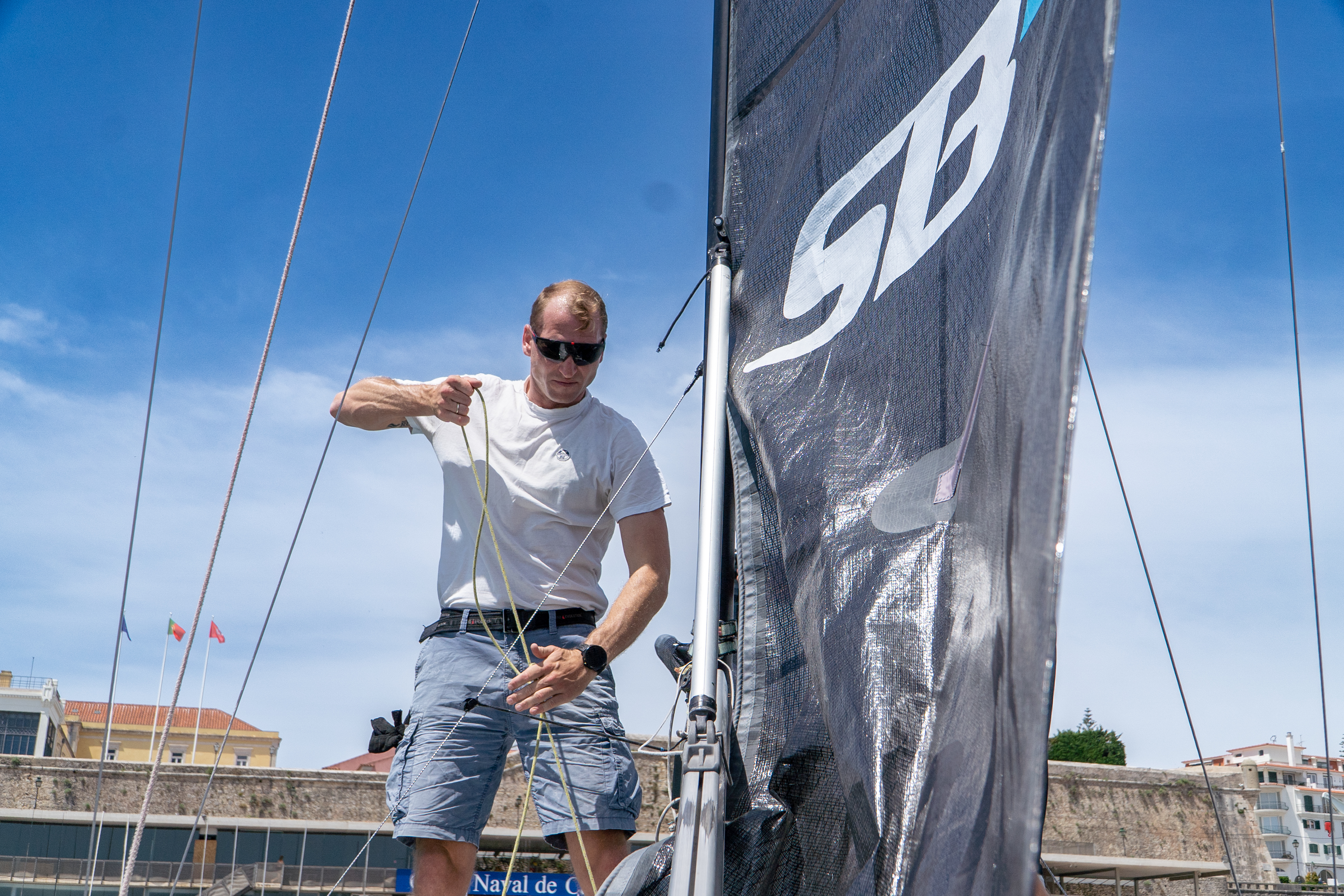 Additional yachting background photo from Denis Kotlyarov's experience.